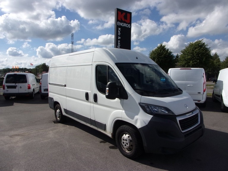 Peugeot Boxer 330
