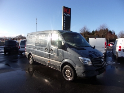 Mercedes Sprinter 216