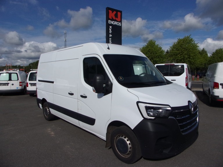 Renault Master IV T33